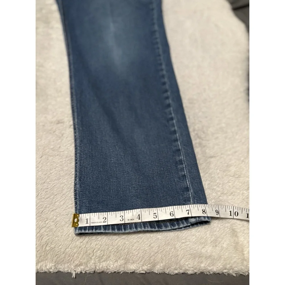 Levis used look